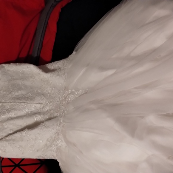 wedding dress - Picture 4 of 5